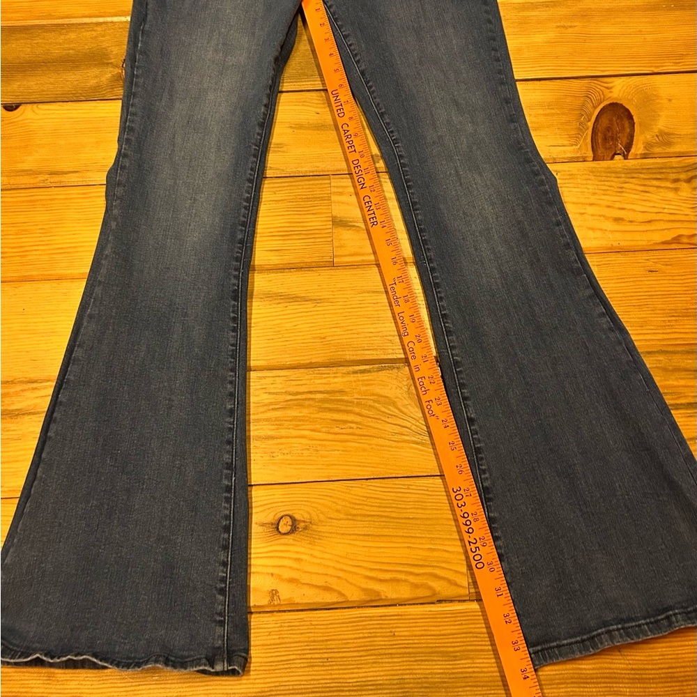 Ranch Dressn Flare jeans with Southwestern Print Accents Size 14 - Picture 11 of 16